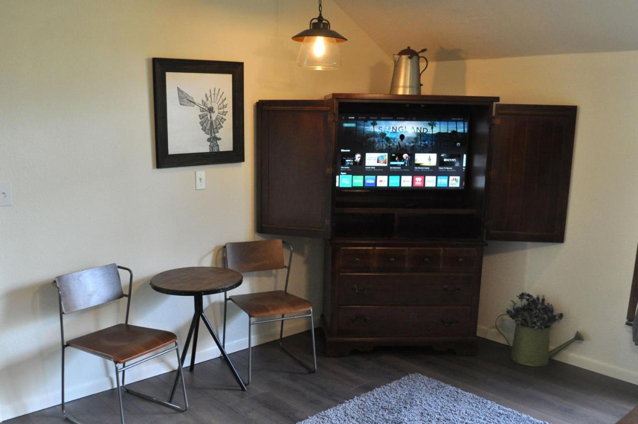 Lydias Loft * Ingram